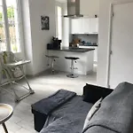 Apartment Au Coeur De La Vieille Menton